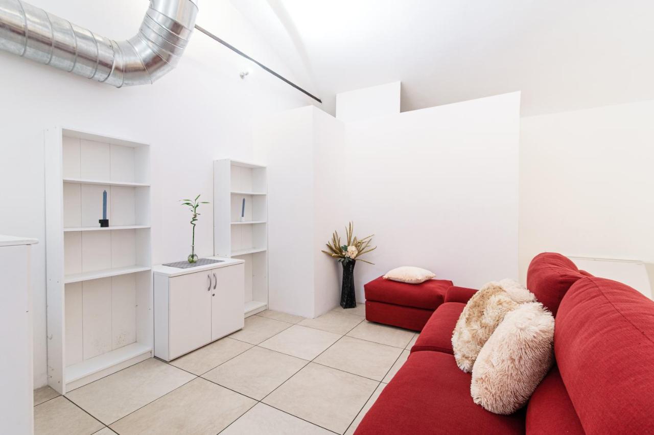 Апартаменты Loft Near Duomo Комо Экстерьер фото